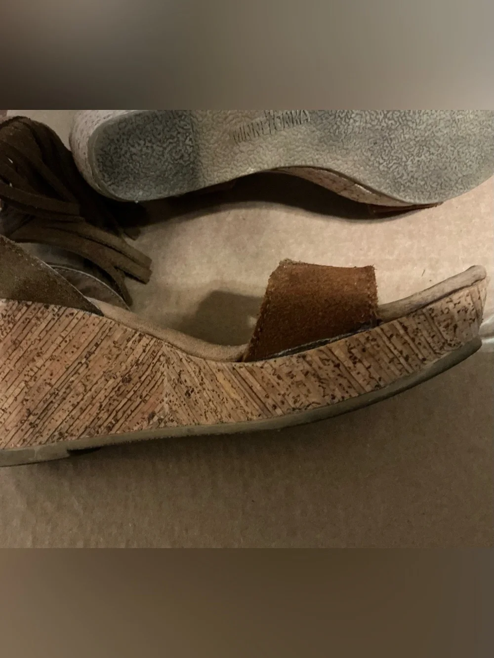 Minnetonka Sz 6 Sandals Brown Suede Leather Fringe Wedge Boho Hippie